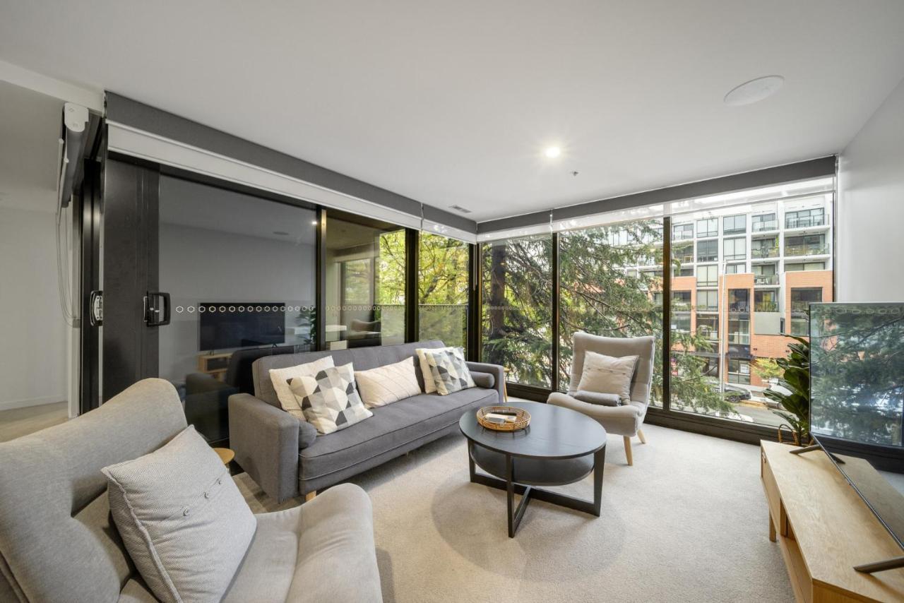 Chic Inner-city 2-bed Abode With Pool Gym & Sauna * Canberra